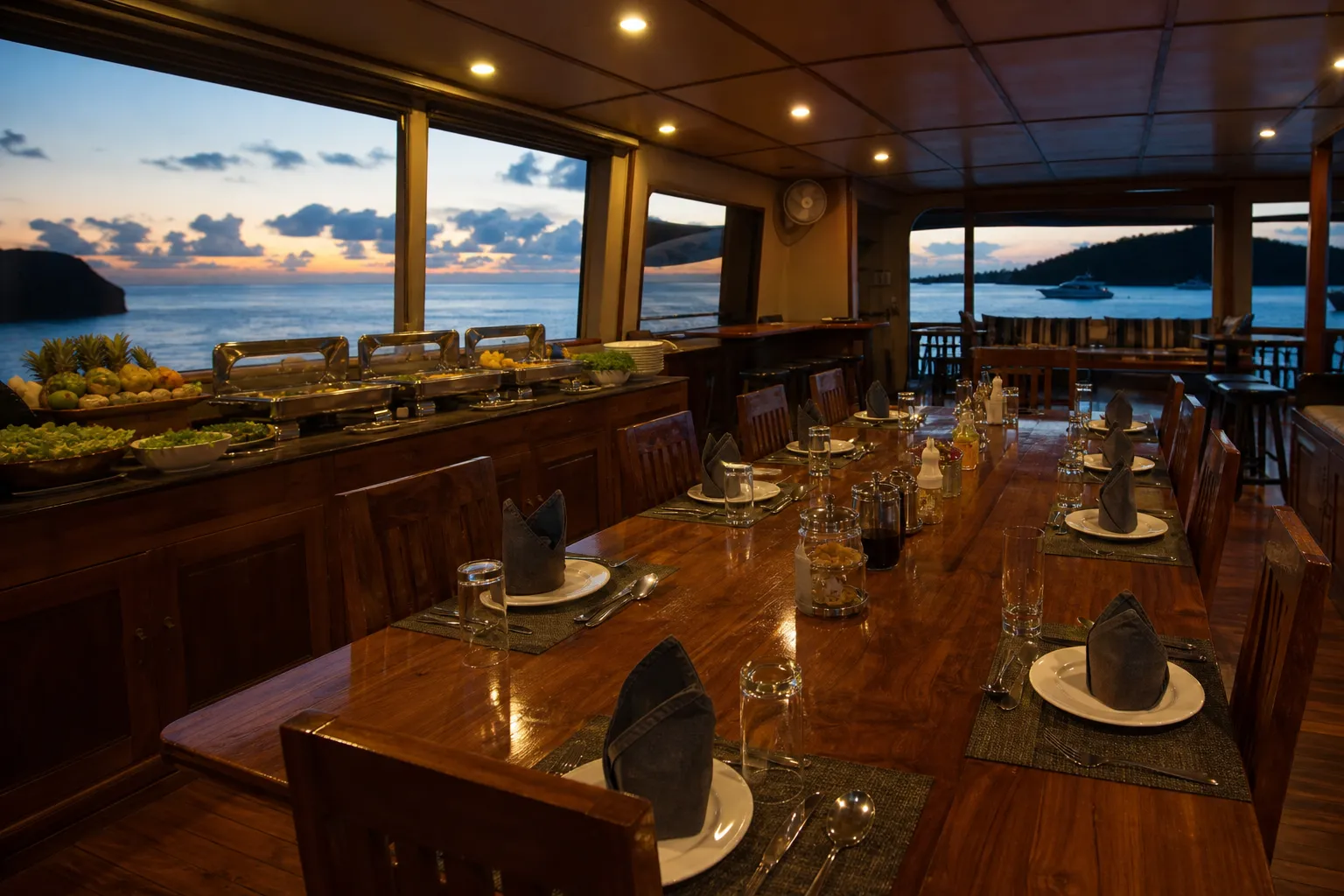 Liveaboard Food and Dietary Requirements: Allergies, Vegan Diets and How Dining Really Works (2026)